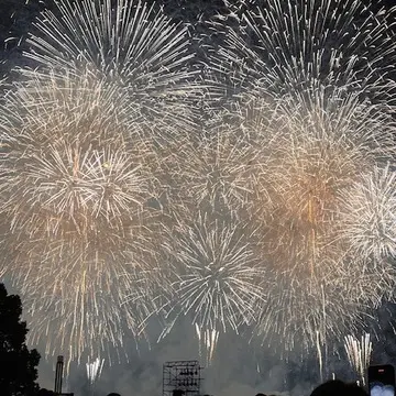 みなとみらい花火と夏のスイーツ