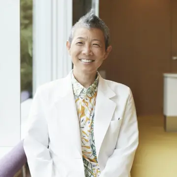 エクラ世代の更年期をおさらい！ そもそも更年期とは？ 更年期症状はなぜ起こる？ 主な治療法もチェック！