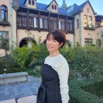 ふんわり&amp;スッキリコーデで年の瀬ランチ会へ