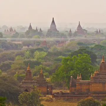 <ミャンマーの旅>見晴るかす三千基のパゴダ、バガン王朝の栄枯盛衰（バガン①）
