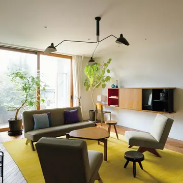 【50代、私に心地いい家】光と緑と愛する家具に囲まれた神真美さん邸