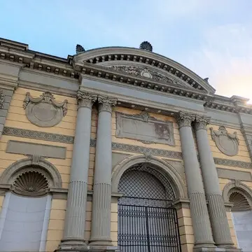 秋の奈良 「正倉院展」へ 