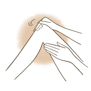 【50代 “清潔感のある脚”を目指す】スクラブ＆保湿でガサガサ黒ずみ膝をケア