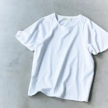 エクラ世代ブランドならかゆいところに手が届く、頼れる逸品Tシャツ7