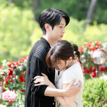 泣ける・胸アツ・胸キュンな韓国ドラマを厳選！大人の心を揺さぶった感動作は？【エクラ韓国ドラマ大賞2025】