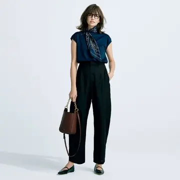 ファッションディレクター東原妙子さん別注！夏から秋まで活躍する「 LOEFF」のバルーンパンツ