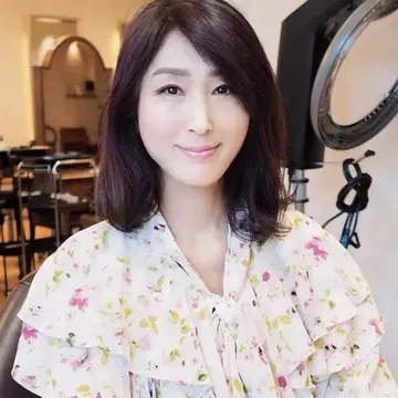 50代の夏髪はフェミニンボブで涼やかに!

