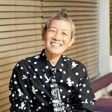 タフで明るく、いつも軽やかな高尾美穂先生！ 大人が身軽になる心得、教えてください