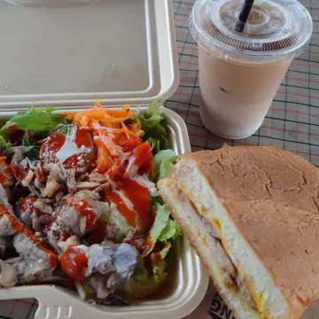 秋のイベントでお目当てのキューバサンドを🥪