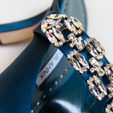 【eclat’s pick up】マノロ ブラニクの新作シューズが高貴なドレスアップをかなえる