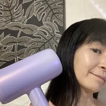 最近のお気に入りは限定色がかわいい【サロニア】のドライヤー