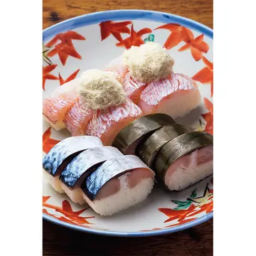 手元に届くときが食べごろ！京寿司 いづ重「鯖姿寿司」「甘鯛姿寿司」【自宅で楽しむ“新しい京都”】