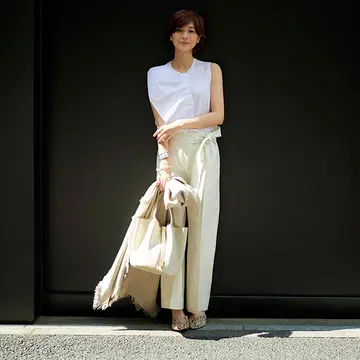 キーワードは“リラックス＆モード”！富岡佳子の「夏の私服スタイル」　五選