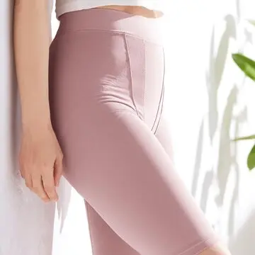 【50代エディターがリアルにお試し】“相談しにくいお悩み”を解決！ アラフィー向け「フェムケア名品」5選