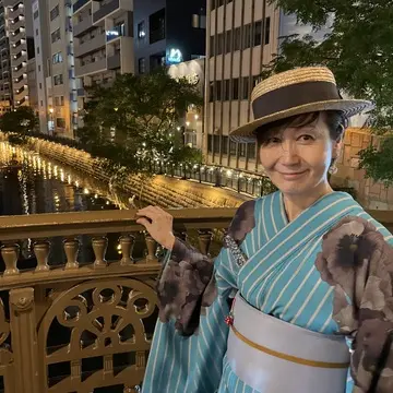 日本の夏の夜は浴衣でお舟遊びが最高です♪