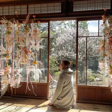 アラフィーも行きたい「映えスポット」！川越市の旧山崎家別邸、花のイベントへ