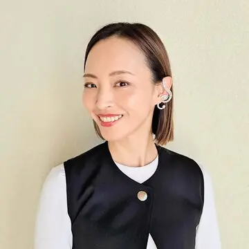 「後ろ姿年齢」は髪と姿勢で変わる—めざせ&quot;後ろ姿美人”②