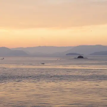 「大人の旅は、ひとりがいい」川内有緒さんが贈るスペシャルストーリー【50代のひとり旅】