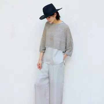 【50代が買うべき最愛ブランドの“推し”】トレンド感あるレイヤードが楽しめるレキップのクロップト丈ニット