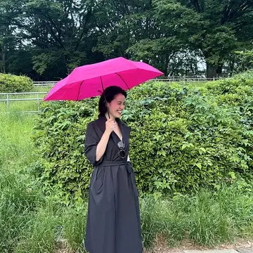ブラックコートをドレス代わりに♡雨の日の思い出