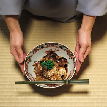 京都屈指の老舗料亭『瓢亭』の明石鯛のあら炊きを初公開【自宅で楽しむ“新しい京都”】