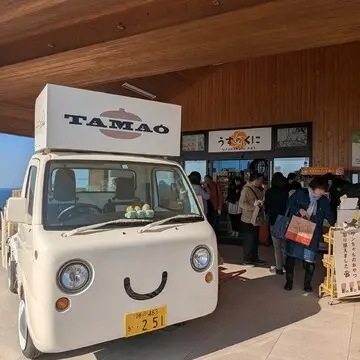 可愛い車がお出迎え♪ 道の駅 うずしお in うずまちテラス