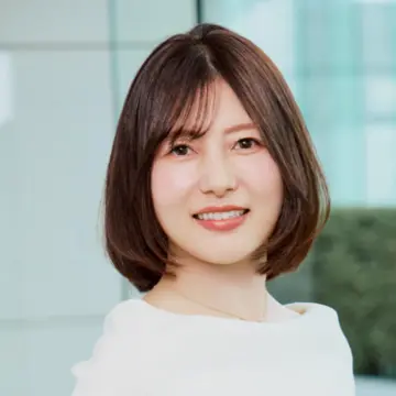 うねり毛をカバーするならあえての“内巻きボブ”が新鮮【40代・50代髪型】