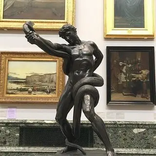 ロンドンの美術館の、戦える人物。