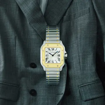【50代が選びたいブレスレットウォッチ】カルティエの「サントス ドゥ カルティエ」からスモールサイズが登場