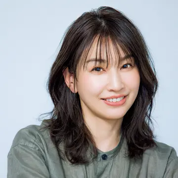 【50代 ヘアスタイル】「うねり」悩みはゆるいスパイラルパーマで解消！【大人の3大髪悩みを解消！旬ヘアカタログ】