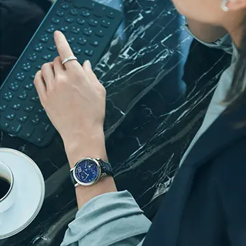 夜空をイメージした深みのあるブルーが美しい「A.ランゲ＆ゾーネ」の新作腕時計