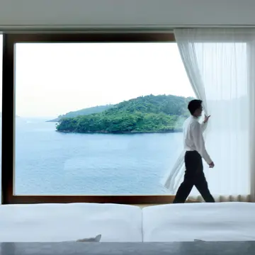 海に面したホテル『Entô』で、自然とのつながりを感じる贅沢なひとときを