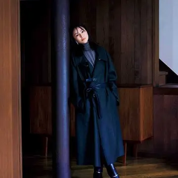 柔らかいだけじゃない。適度な張りが魅力の「カシミヤのロングコート」【井川遥がまとう“極上のカシミヤ”】