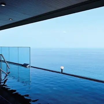 東京駅から約60分。日常を離れて過ごす「伊豆山 佳ら久」のリトリートステイ【50代のひとり旅】