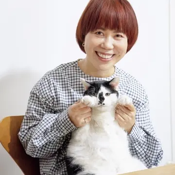 【あの人の溺愛ねこ図鑑 第2回】山本浩未さんの愛猫は“元ヤン”と“へなちょこビビり”な2匹