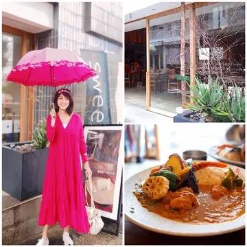 たまには赤ワンピで♡ スパイスカレーが人気のカフェ