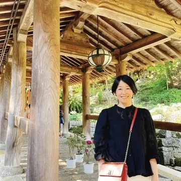 ZARAの透け感のあるブラウスで、奈良・長谷寺へ