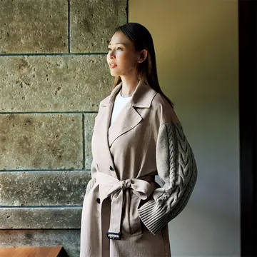ウエアとバッグが織りなす大人の品格を手に