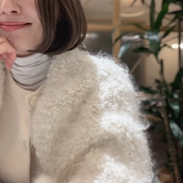 白にふれる冬。EAUVIREのハンドニットボレロ_1_1