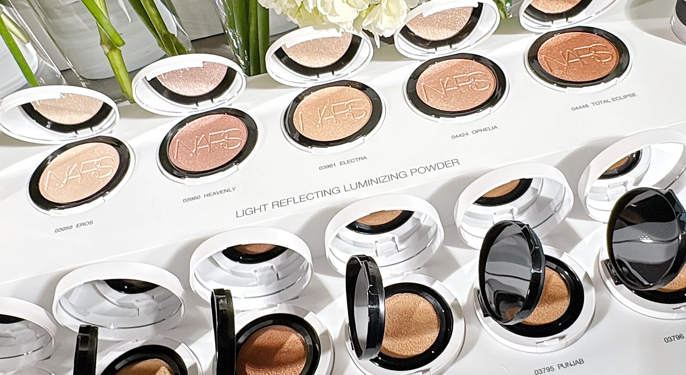 スナイデル ビューティの春夏コレクションは、2026年の元旦に発売。先日開催されたローンチイベントに行ってきました。今回も可愛さ全開、しかも使いやすいカラーが勢ぞろい。