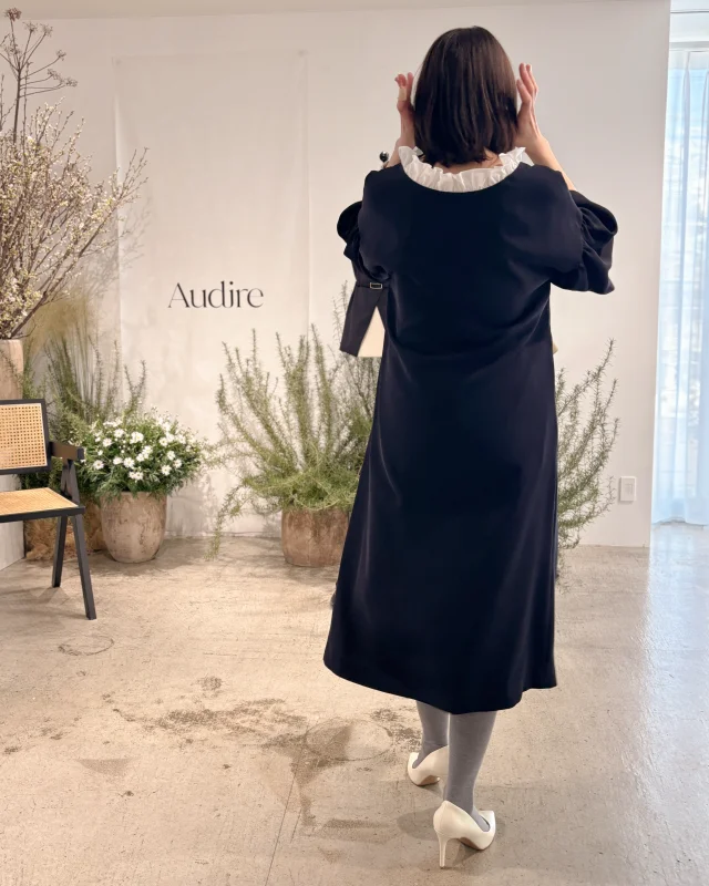 仕事と学校行事を一着で完結！品格を支える「アナウンサー服」が最強です【Audire】_1_6-2