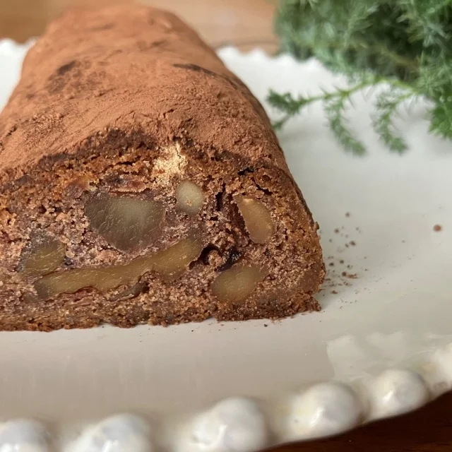 ホリデー気分を盛り上げてくれる！シルバー細フレンチネイルと鎌倉【BREAD IT BE】のシュトーレン_1_6-2