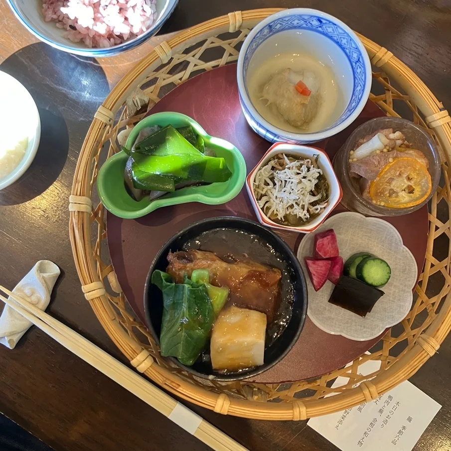 【鎌倉グルメ】緑に囲まれた隠れ家『茶房 空花(そらはな)』の身体整うヘルシー和御膳
