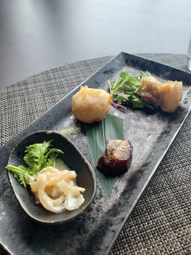 品川駅直結のストリングスホテル東京インターコンチネンタル26階、中国料理「チャイナシャドー」で楽しむ選べる点心ランチ
