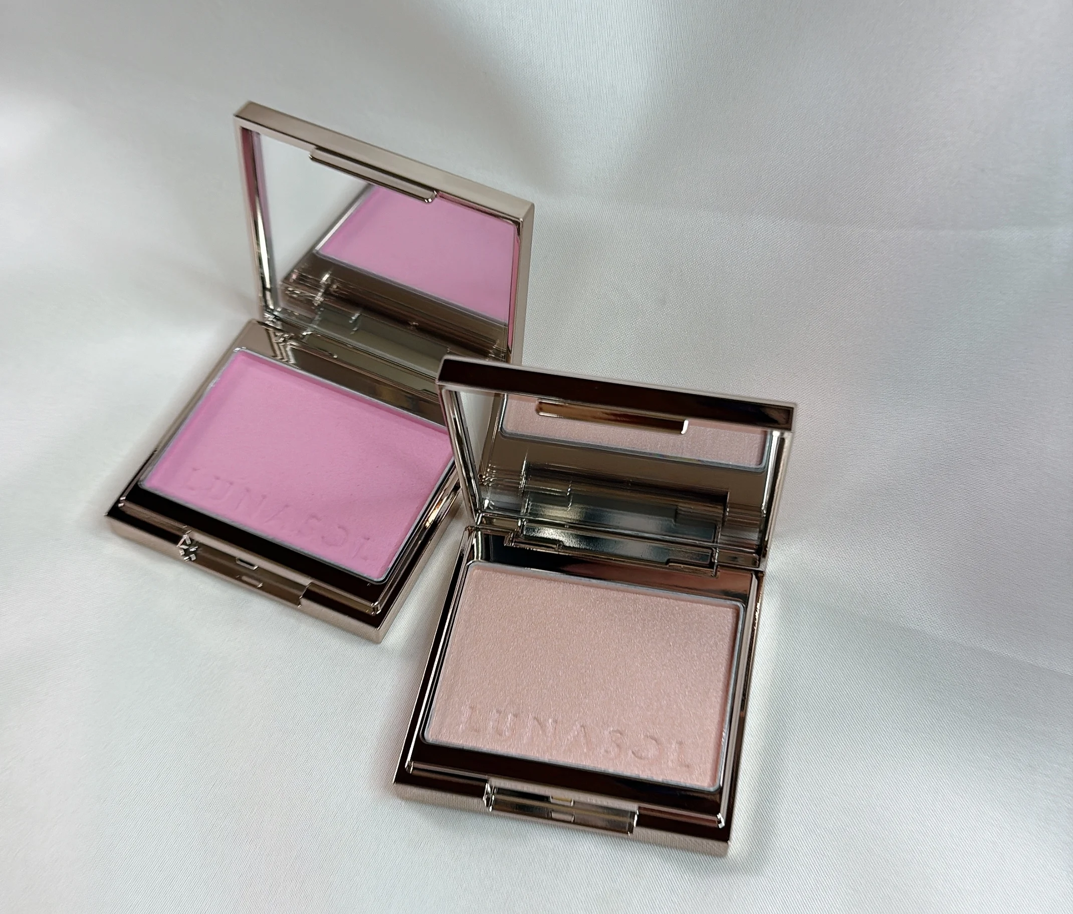 2026年春新色　LUNASOL　ルナソル カラーリングブリーズ　全8色　各￥4840（コンパクトとのセット価格）／カネボウ化粧品＜2026年1月16日（金）発売＞