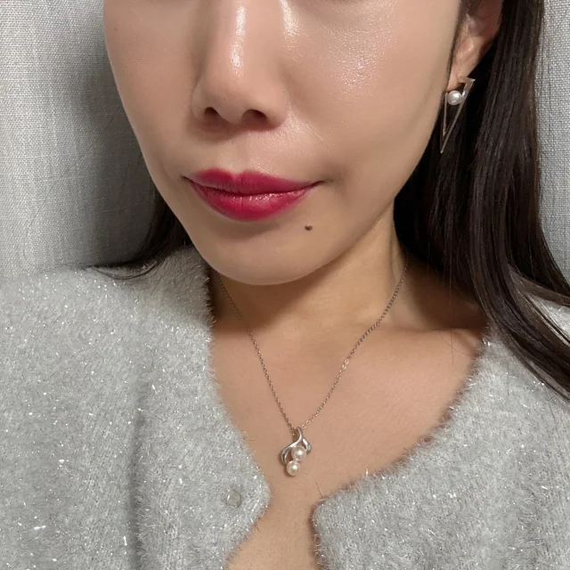 【40代ご褒美ジュエリー】ミキモト「Vコードピアス」_1_3