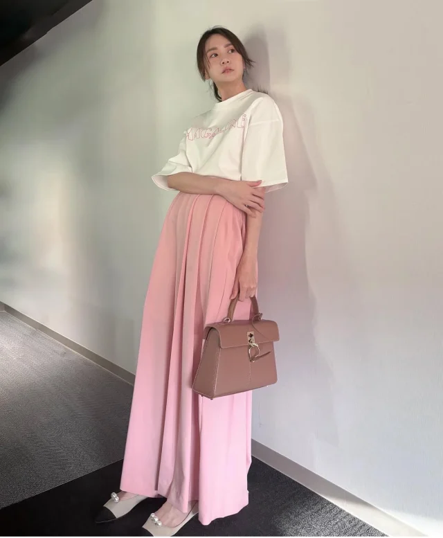 【40代向け】脱マンネリ！Tシャツ コーデの格上げワザ11選 in 東京_1_4-1