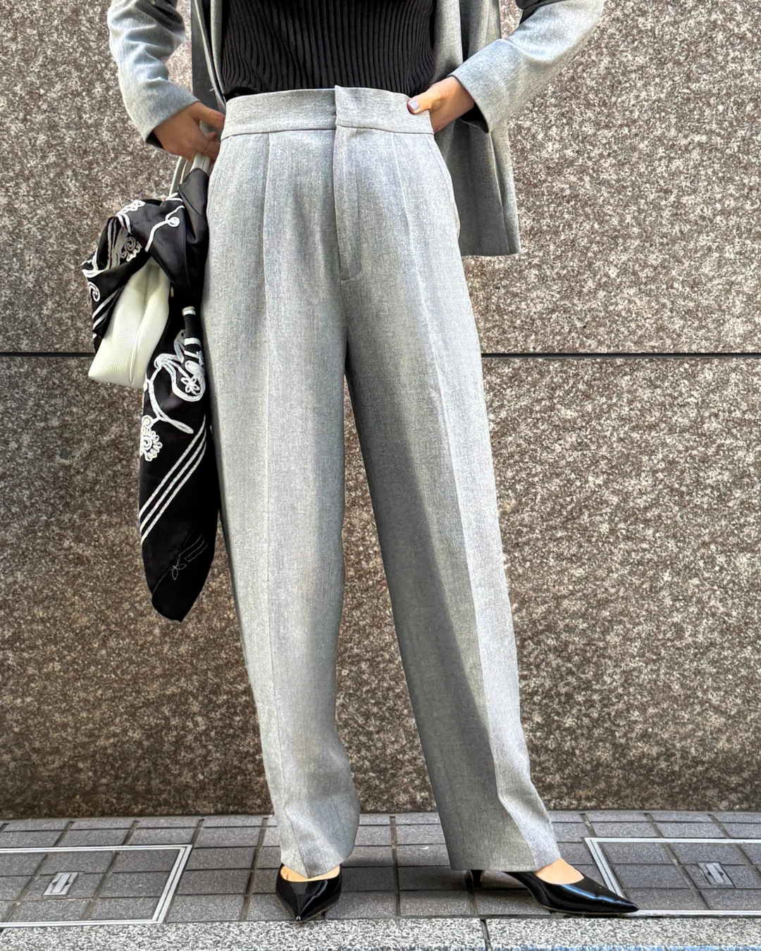 春の通勤コーデは、時短でおしゃれな「セットアップ」から始める！【アパレル出身Kの着回し術「大人はこれ、どう着る？」#10】_1_7-1