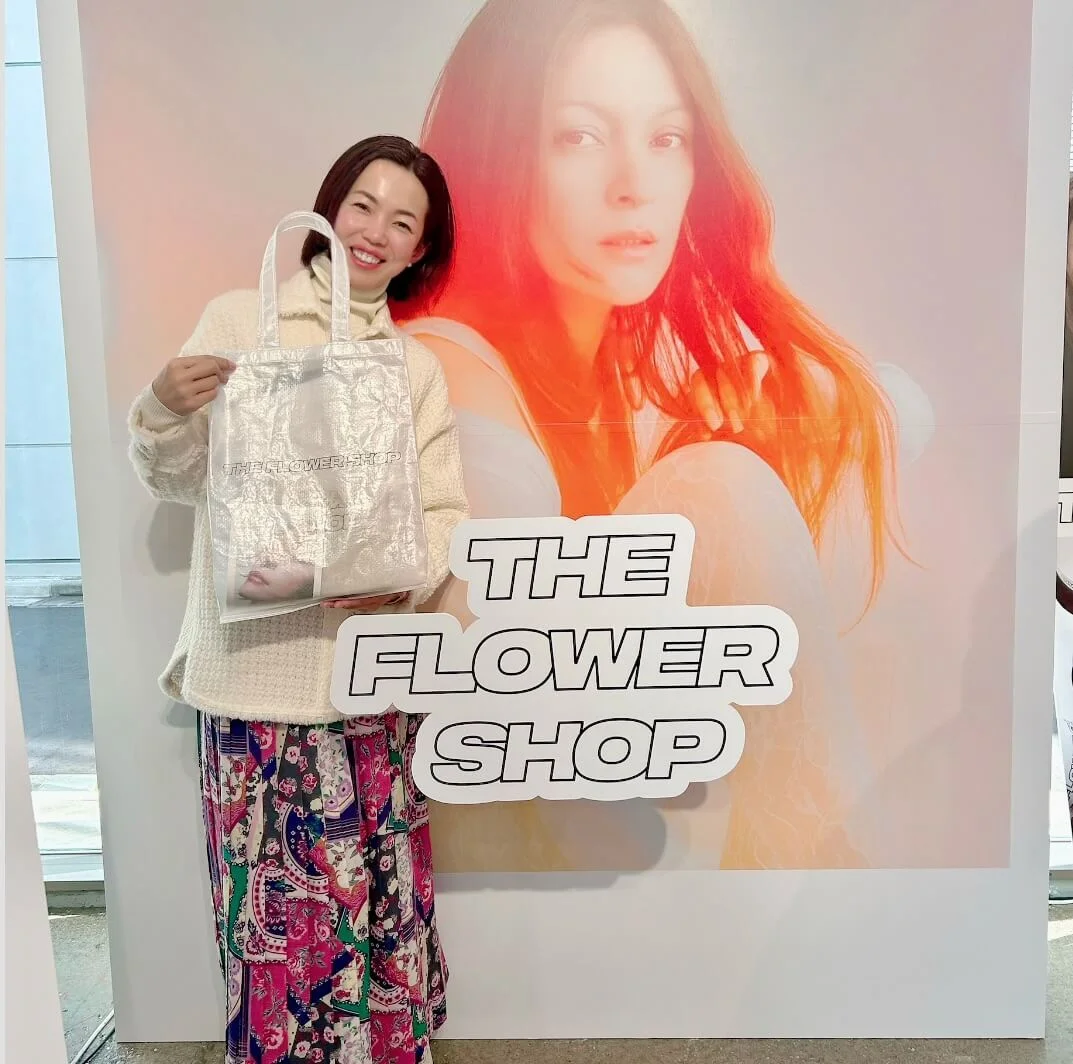 春色コーデと春コスメ「THE FLOWER SHOP」お披露目会へ