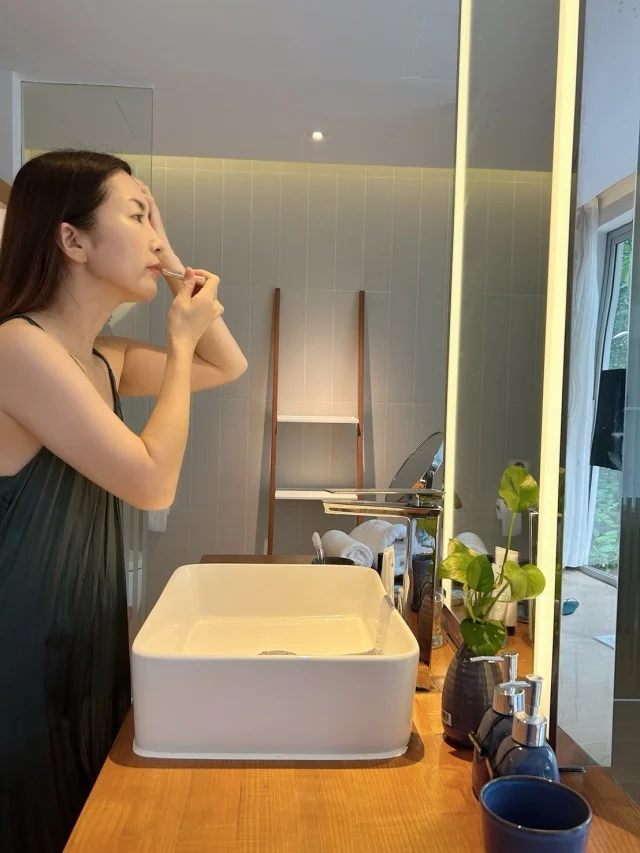 フェイスライン、何してる？たるみが変わった美容鍼×ホームケアのリアル